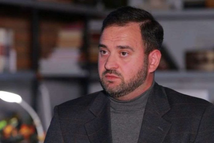 davit-chikhelidze-im-kv