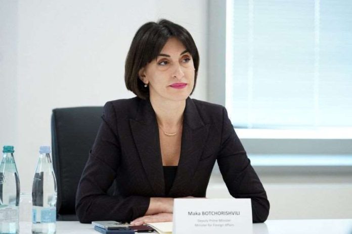 maka-bochorishvili-mag-shav-kos