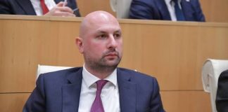 ირაკლი ხელაძე: „გახარია დამოუკიდებელი მოთამაშე არ არის – ის იმავე ვერტიკალშია, რომელშიც დანარჩენი აგენტურული ქსელია. შესაბამისად, უფრო სამართლიანია, თუ „გახარია საქართველოსთვის“ ამ საკონსტიტუციო სარჩელში იქნება“