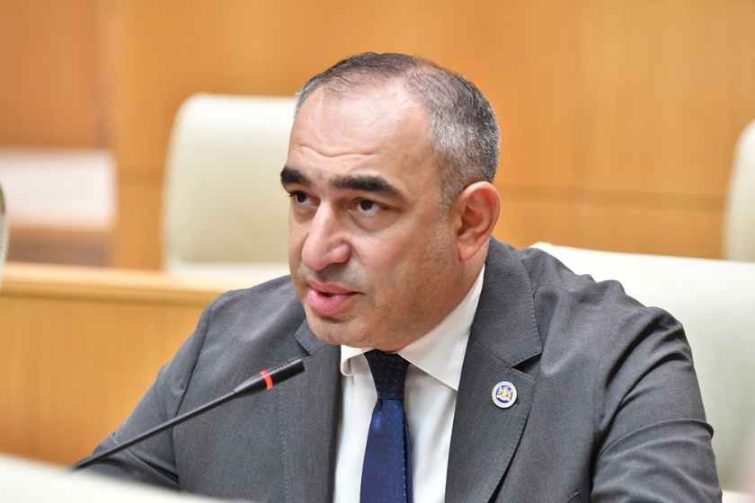 ვლადიმერ ბოჟაძე რადიკალურ ოპოზიციაზე: „მათთვის პოლიტიკაში ყოფნა არის ფულის კეთების საშუალება, ამიტომ, როცა ფინანსები შემცირდა, ერთმანეთს ბრძოლა დაუწყეს იმ გავლენებისთვის, რომლებიც მათ ფულამდე მიიყვანდა“