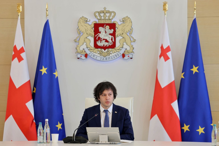 ირაკლი კობახიძე: „გასულ თვეში სავალუტო რეზერვებმა მიაღწია რეკორდულ მაჩვენებელს, პირველად ისტორიაში სავალუტო რეზერვებმა შეადგინა – 8.14 მილიარდი აშშ დოლარი, ქვეყნის სავალუტო რეზერვები, წინა წელთან შედარებით, 56.4 პროცენტით გაიზარდა, წინა თვესთან შედარებით კი 613 მლნ აშშ დოლარით შეივსო“