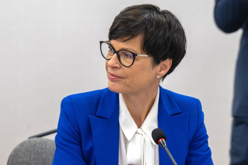 “Euractiv-ი”: “ბრიუსელი კანდიდატ ქვეყნებს სთხოვს, ევროკავშირში გაწევრიანებისთვის დონალდ ტრამპის “MAGA-თან”